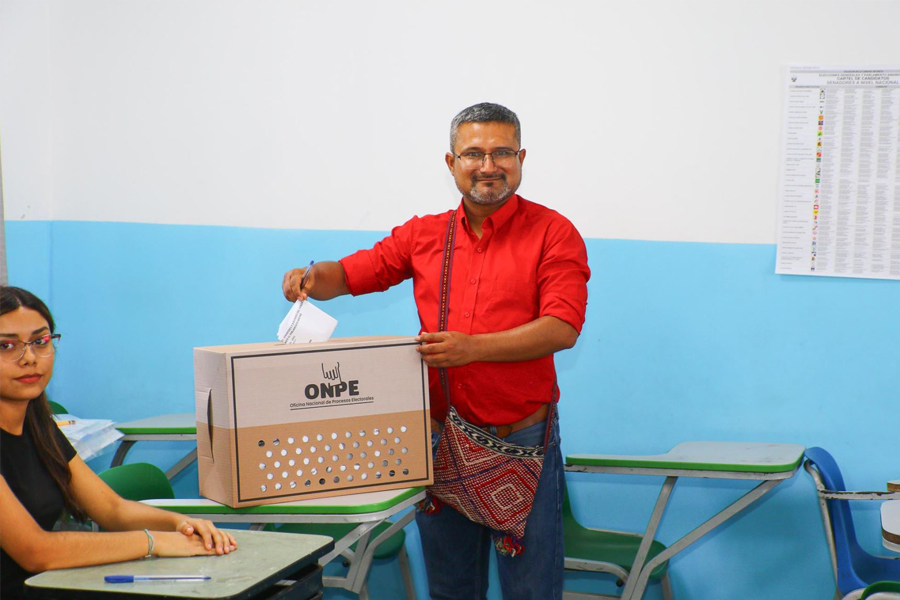 Elecciones 2026: Ronald Atencio emite su voto